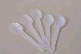 plastic teaspoons