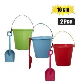beach bucket with spade